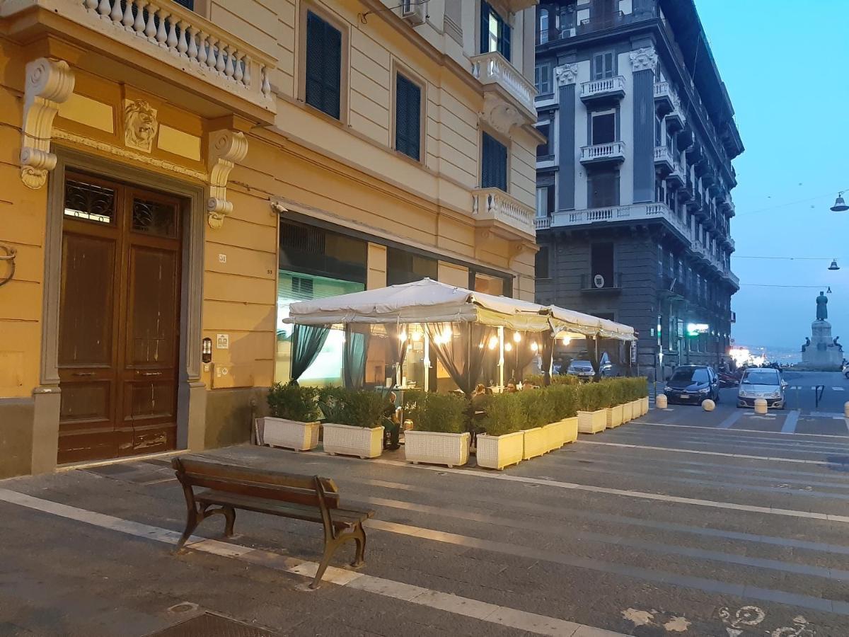 Bed and Breakfast Casa Vittoria Napoli - Santa Lucia Exterior foto