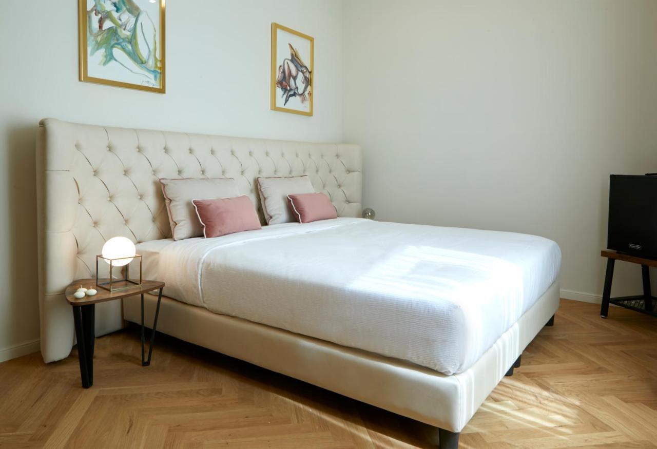Bed and Breakfast Casa Vittoria Napoli - Santa Lucia Exterior foto